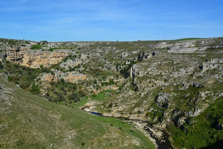 habitat del falco grillaio tra le Gravine