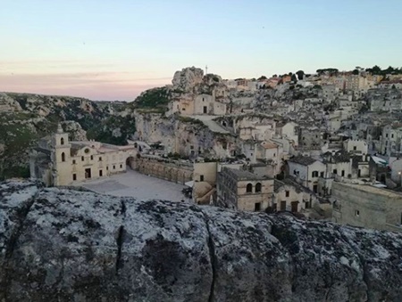 sasso caveoso