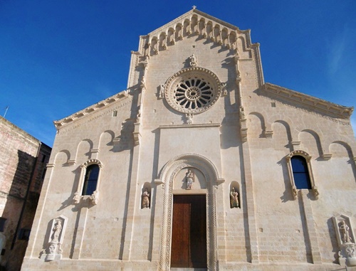 Bloody In de meeste gevallen Algebraïsch Cattedrale Matera: il Duomo orari affreschi e immagini restauro Interni