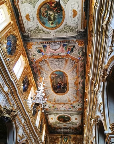 interni della cattedrale di Matera