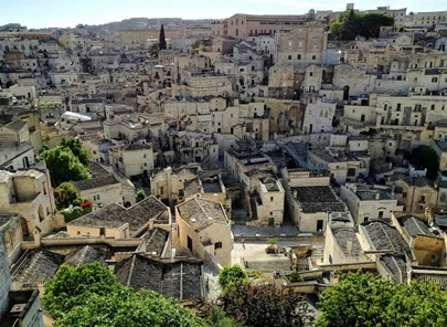 vista panoramica sui rioni sassi