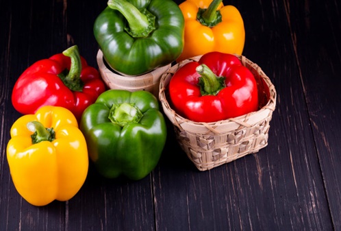 peperoni gialli e rossi