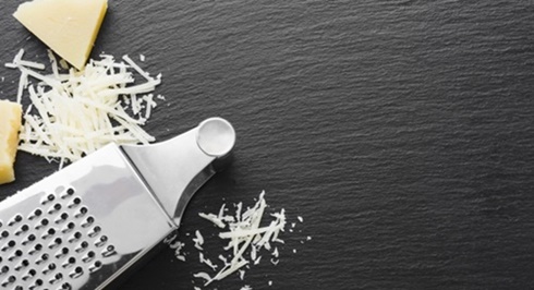 pecorino grattugiato nelle polpette di baccalà