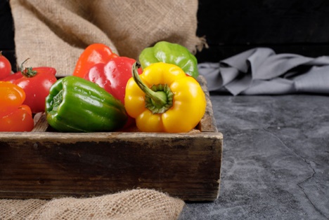 peperoni gialli verdi e rossi