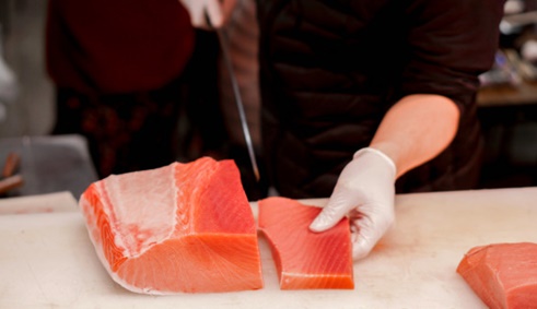 tonno fresco al forno alla lucana