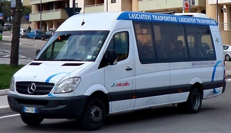 minibus linea sassi