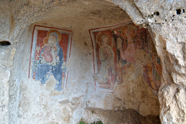 affreschi rupestri 3 porte
