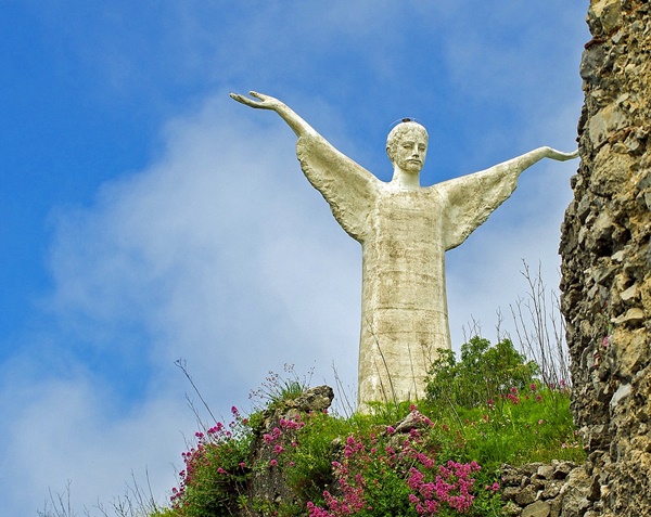 mostra bruno innocenti e il cristo redentore di maratea