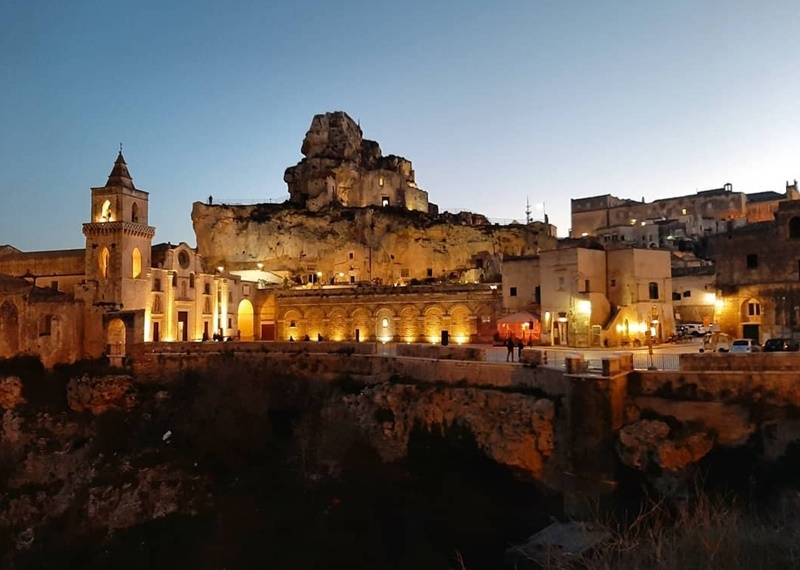 panorama sui sassi al tramonto