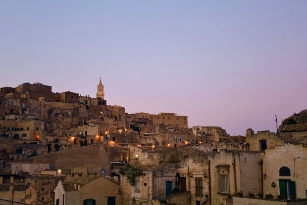 luci nei sassi di sera