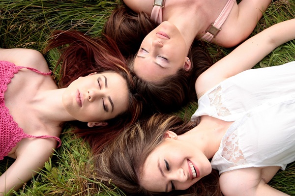 ragazze incontro con la psicologa matera