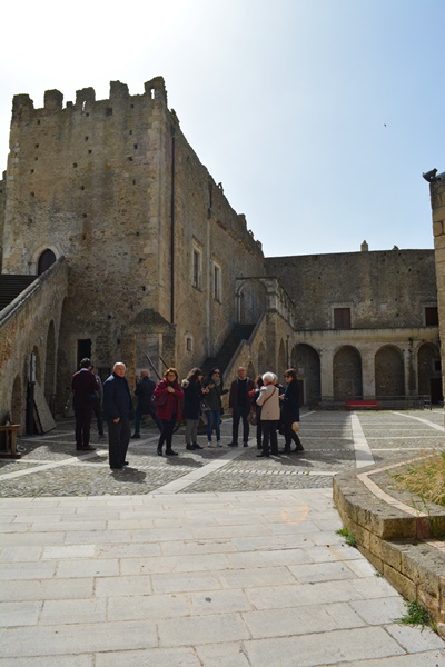 strade miglionico castello