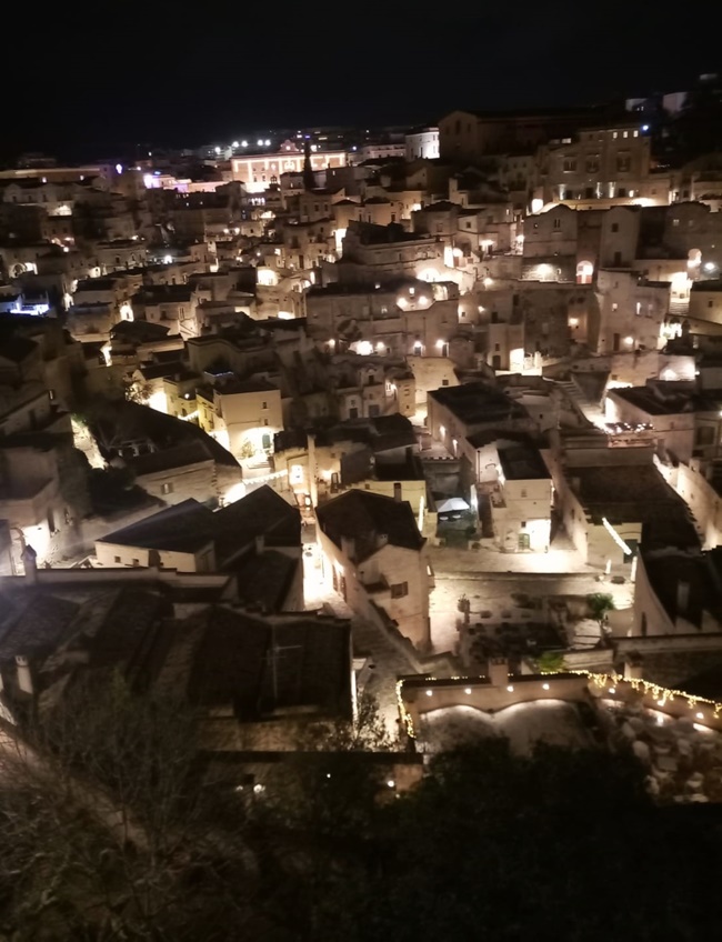 panorama del sasso barisano dalla piazza del duomo