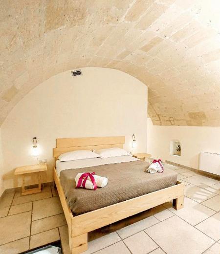 b e b Mikasa Matera